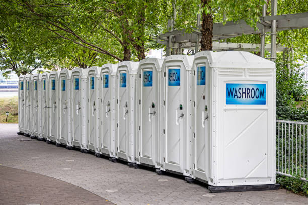 Best Portable restroom trailer rental  in Chillicothe, OH